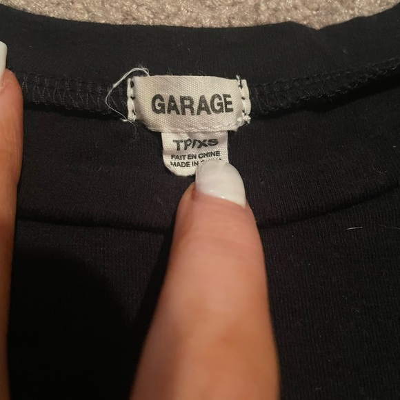 Garage Cherry Top - Picture 2 of 3